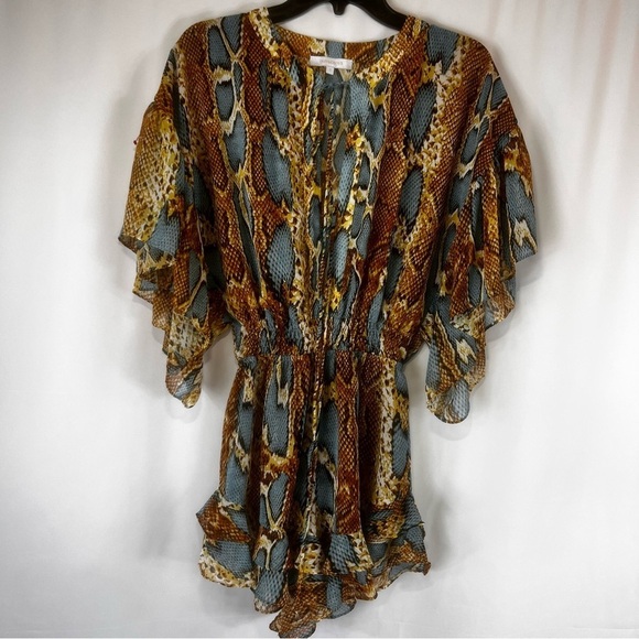 Oliváceos RADIANT REVEAL SNAKE
PRINT ROMPER Bohemian Print Jumpsuit Size: S - Picture 16 of 17